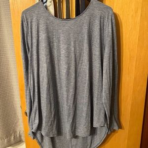 women’s under armour long sleeve